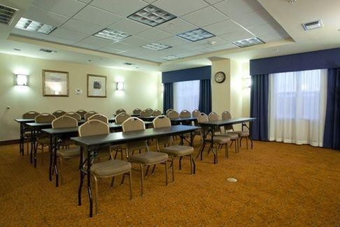 Country & By Radisson, At Mall Of Georgia, Ga 3*