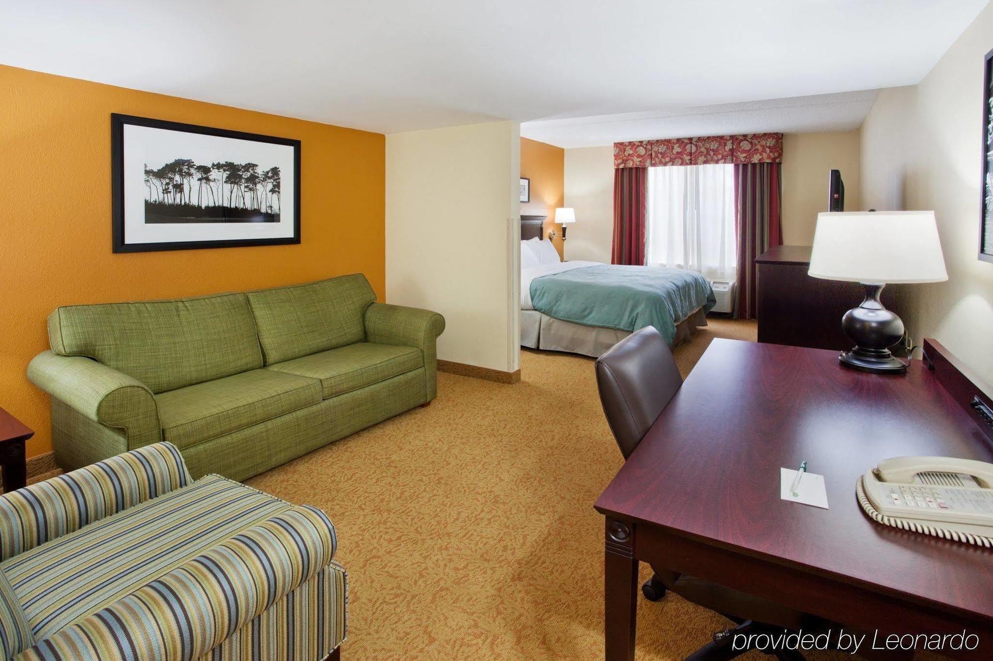 Hotel Country & By Radisson, At Mall Of Georgia, Ga Buford